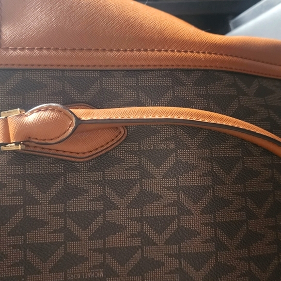 Michael Kors Brown and Tan Structured Tote Bag - Picture 7 of 7